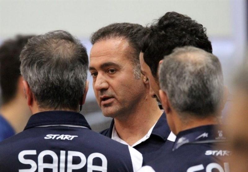 اکبری: بازیکنان دورنا آینده والیبال ایران هستند