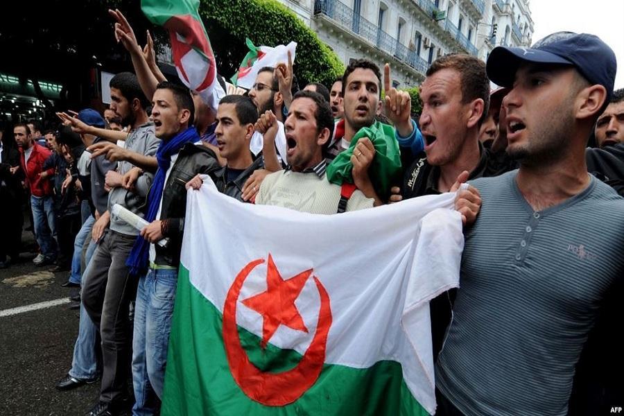 دولت الجزایر آماده گفت و گو با مخالفان است دولت الجزایر آماده گفت و گو با مخالفان است