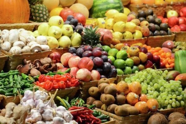 قیمت 14 محصول میادین میوه و تره بار در آستانه تابستان کاهش یافت