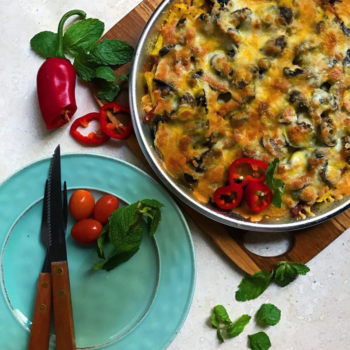 طرز تهیه سیب زمینی و پنیر مرحله به مرحله طرز تهیه سیب زمینی و پنیر مرحله به مرحله