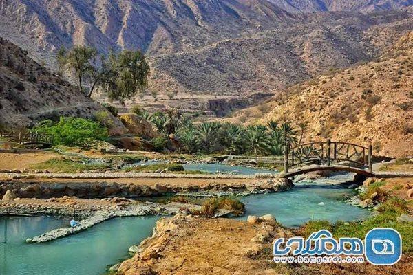 آشنایی بیشتر و معرفی چشمه آبگرم گنو در بندرعباس