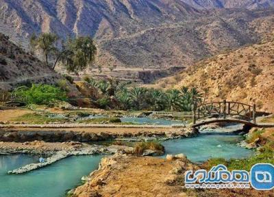 آشنایی بیشتر و معرفی چشمه آبگرم گنو در بندرعباس
