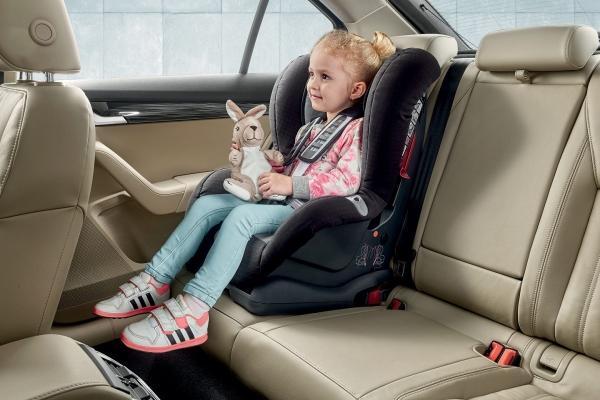 این فناوری نو از مرگ بچه ها گرفتار در خودرو جلوگیری می نماید
